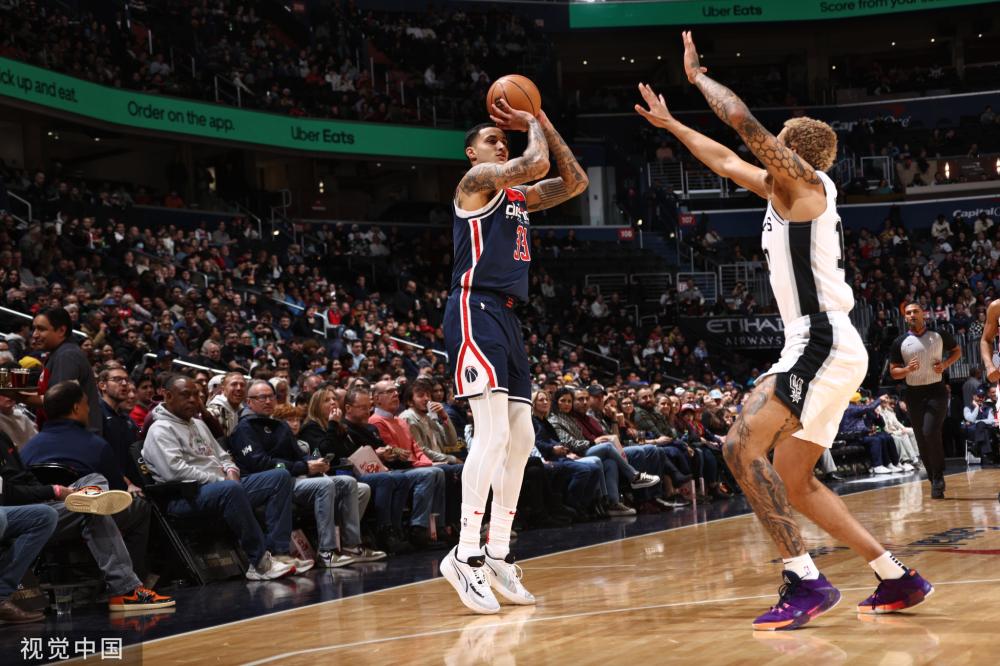 突有其特殊 突有其特殊